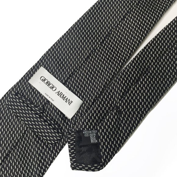 Giorgio Armani Tie 100% Silk, Made In Italy, Black and White Pattern - Picture 8 of 13